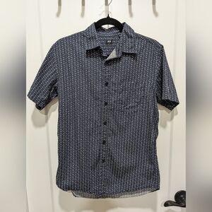 Uniqlo Men's Button up shirt